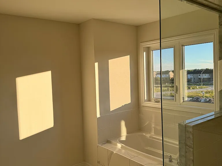 33 Rochester Dr — Photo 11