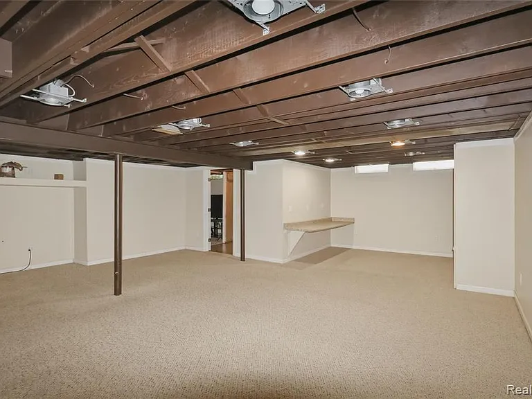 3125 Hedge Dr — Photo 18