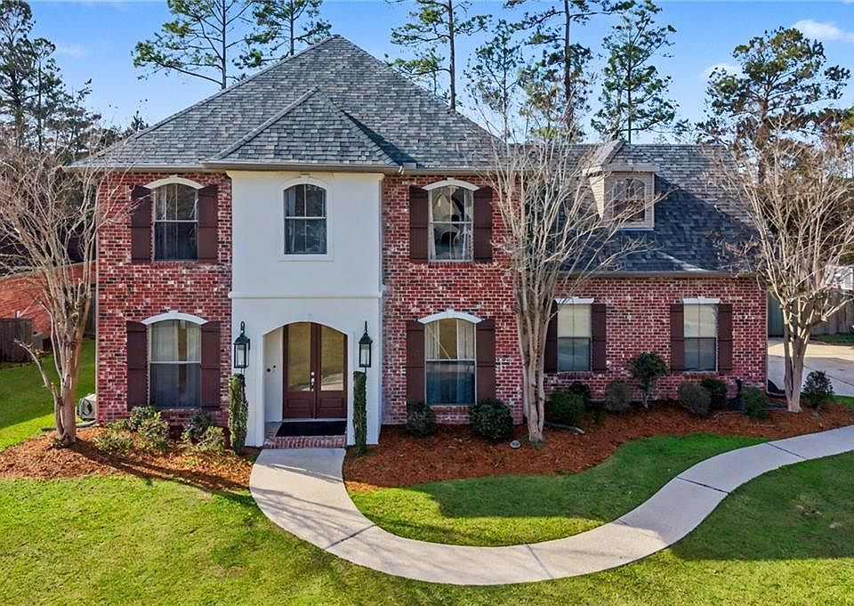 1st image of 204 Hidden Springs Ln