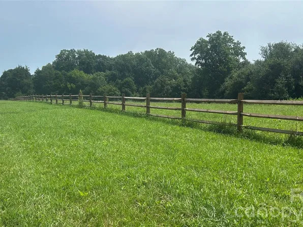 1349 Zeb Haynes Rd, Maiden, NC 28650