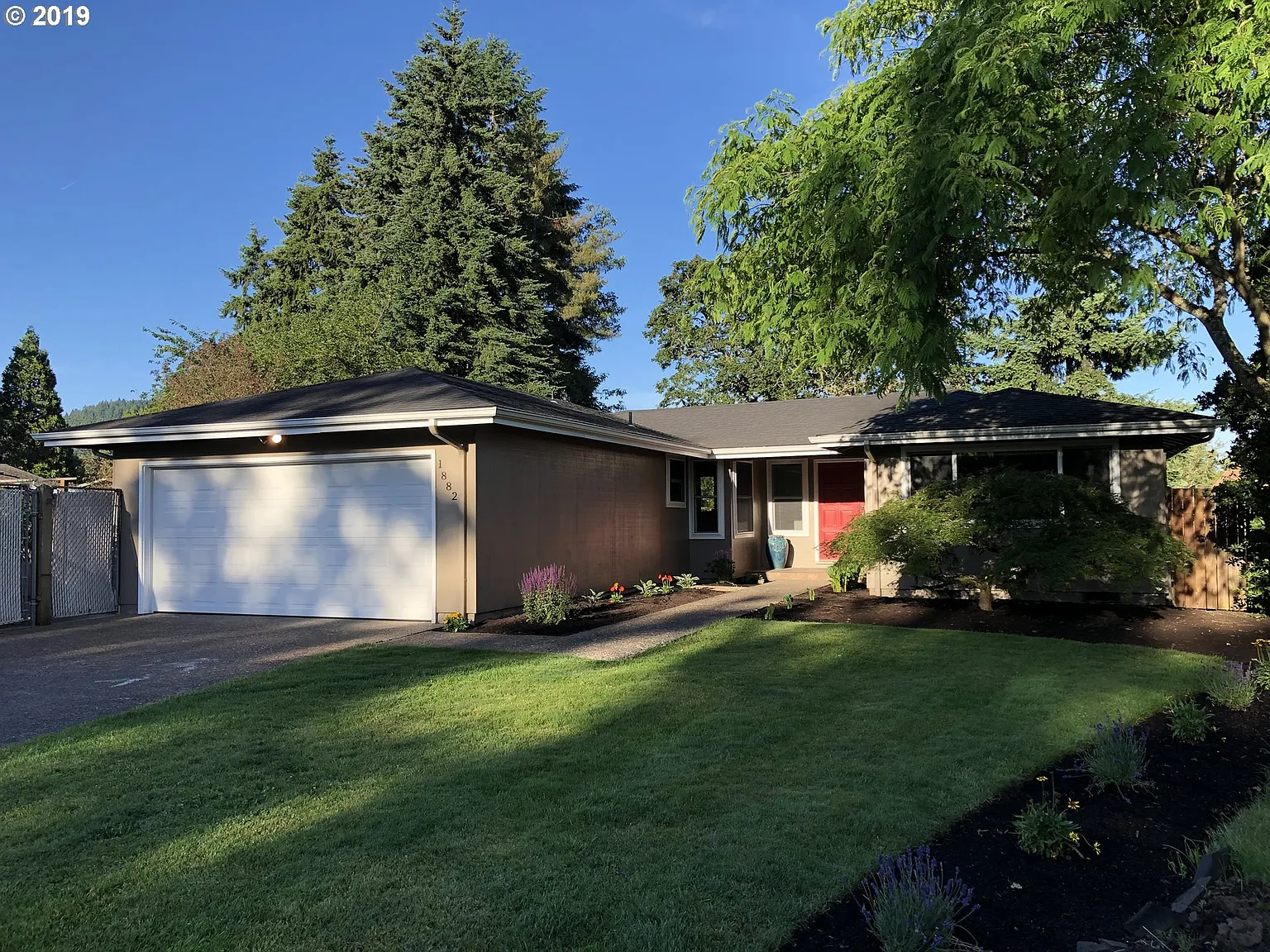 1882 Coventry Way photo 1
