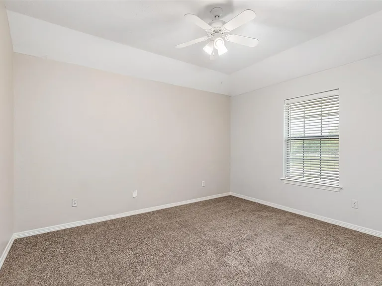 19907 Stone Lake Cir — Photo 25