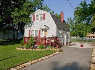 3011 4th St, Rockford, IL 61109