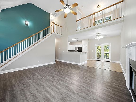 4th image of 9182 Windsor Lake Blvd