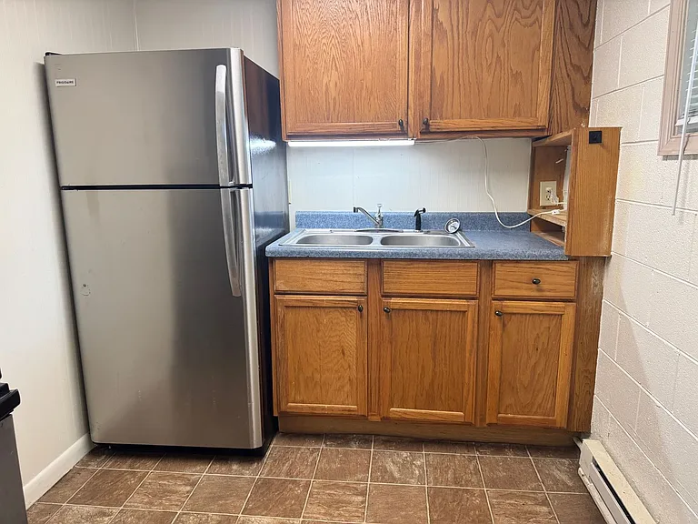 744 Crescent Dr #4 — Photo 5