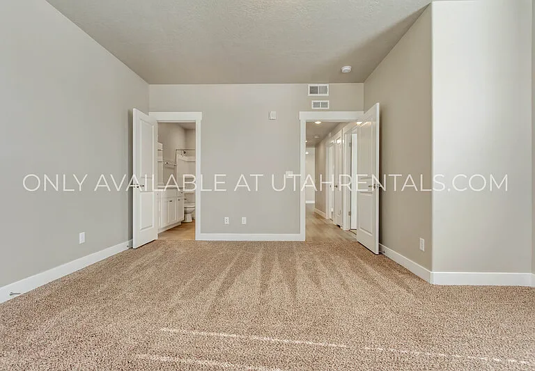 1128 S 820 E #1202 — Photo 15
