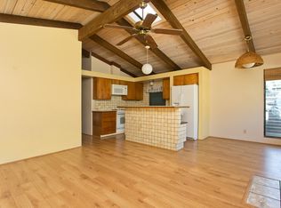 624 Kalolina St APT B, Kailua, HI 96734
