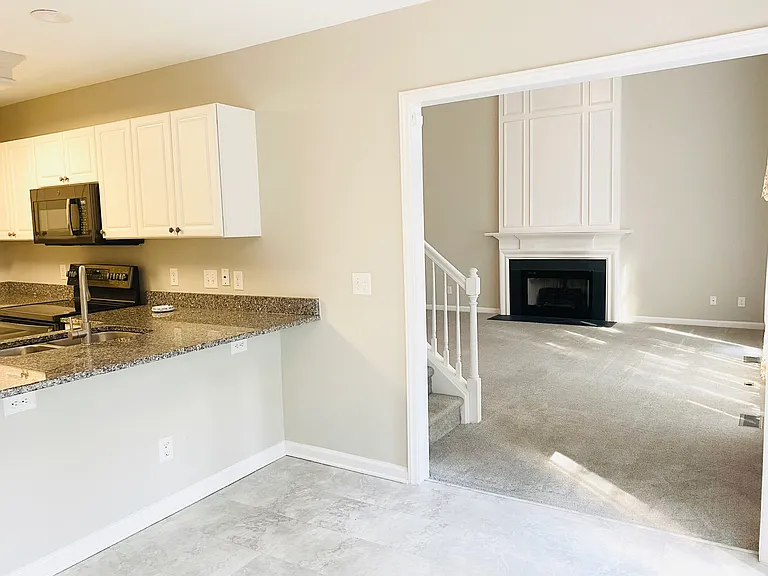 1705 Waterclose Ct — Photo 16