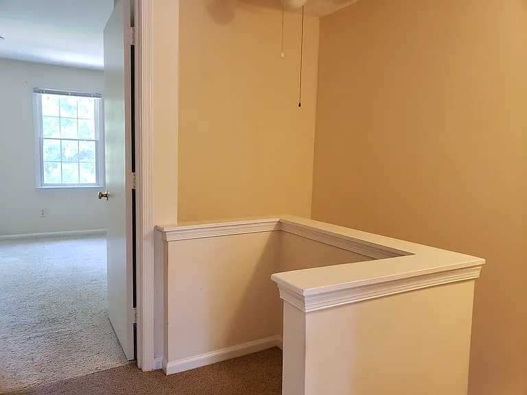 1373 Garden Crest Cir — Photo 8
