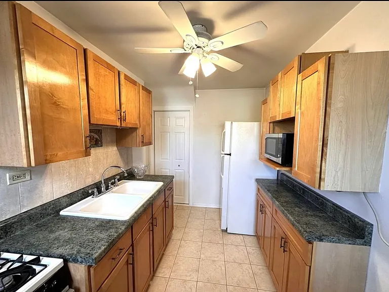 6344 S Lorel Ave — Photo 4