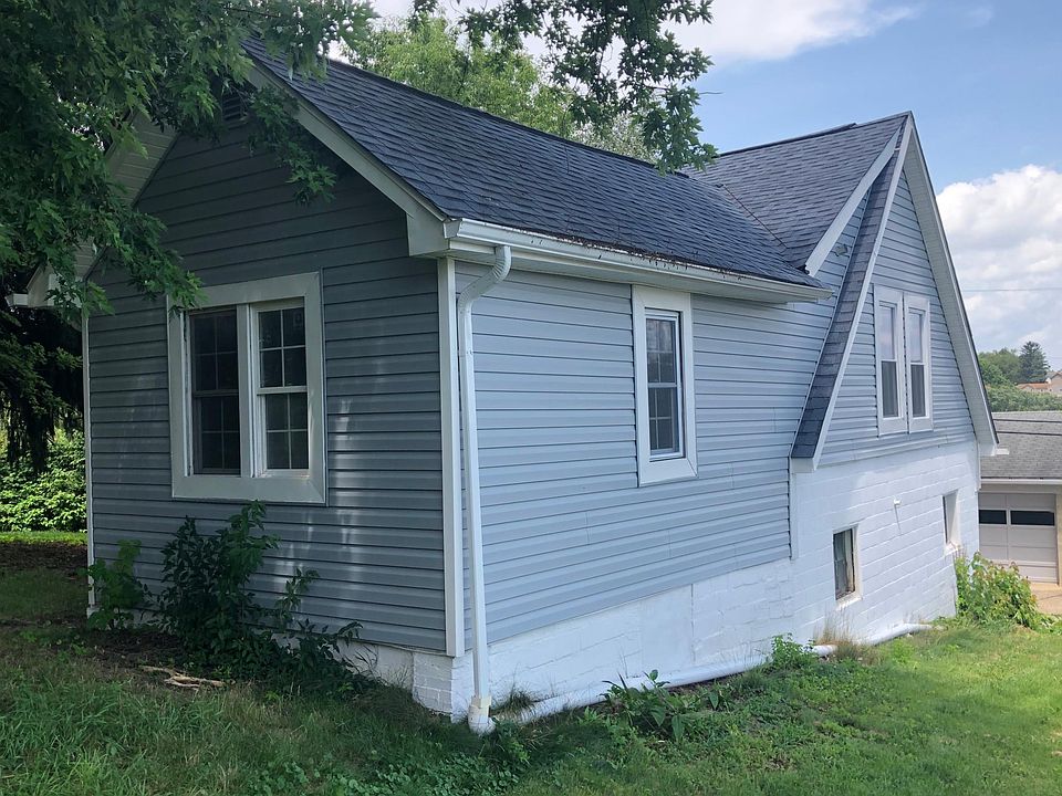 2nd image of 214 Station St