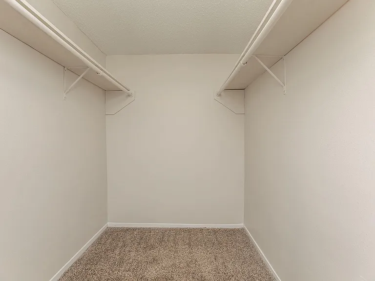 Bel Air Estates — Photo 25