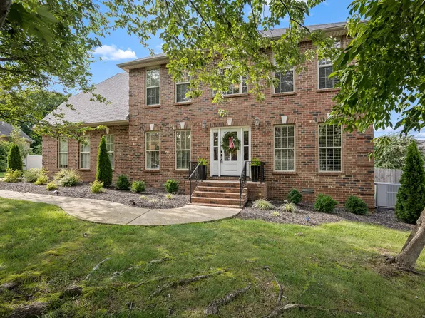 212 Comer Cir, Murfreesboro, TN 37128