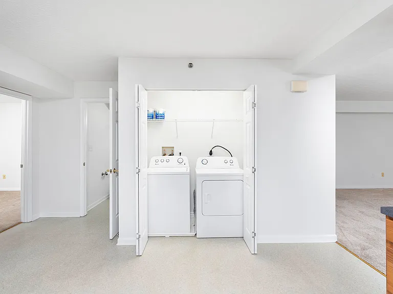 4-102 Rose Garden Ln — Photo 15