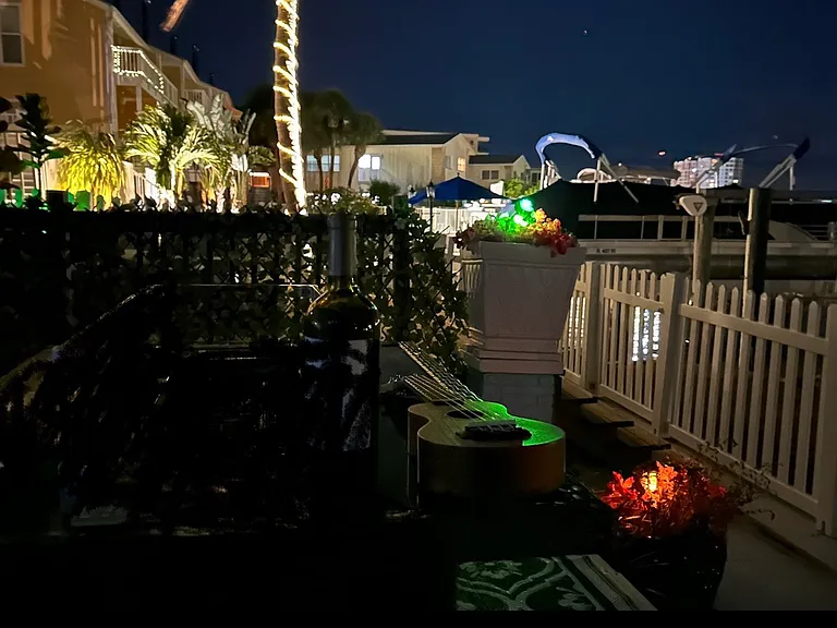 252 Dolphin Point #C — Photo 22