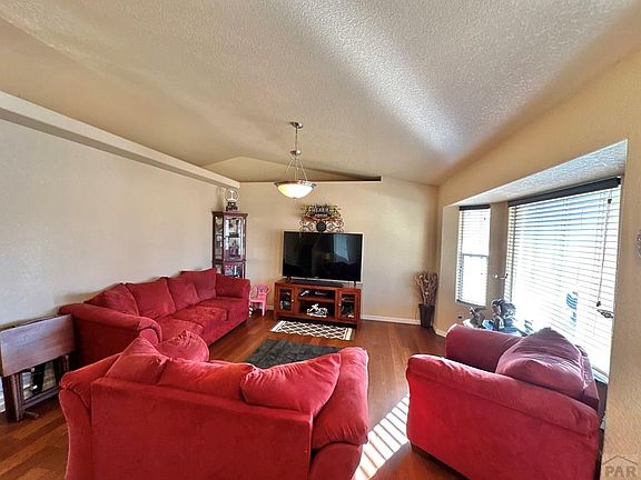 2nd image of 3131 Bighorn Ct