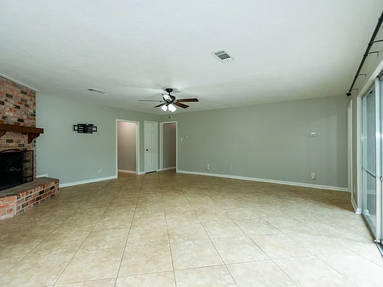 7403 Tall Pines Dr — Photo 8