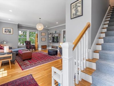 21 Hale St #21, Newton Upper Falls, MA, 02464
