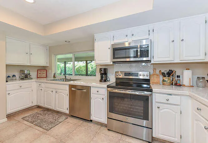 493 Forestview Dr — Photo 13