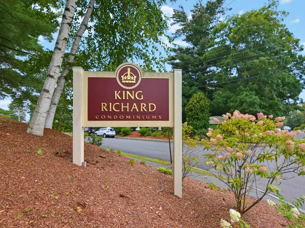 12 English Village Road #203, Manchester, NH 03102