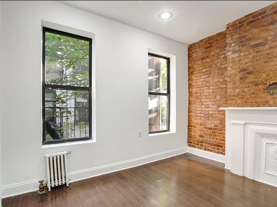 1st image of 412 W 49th St APT 4C