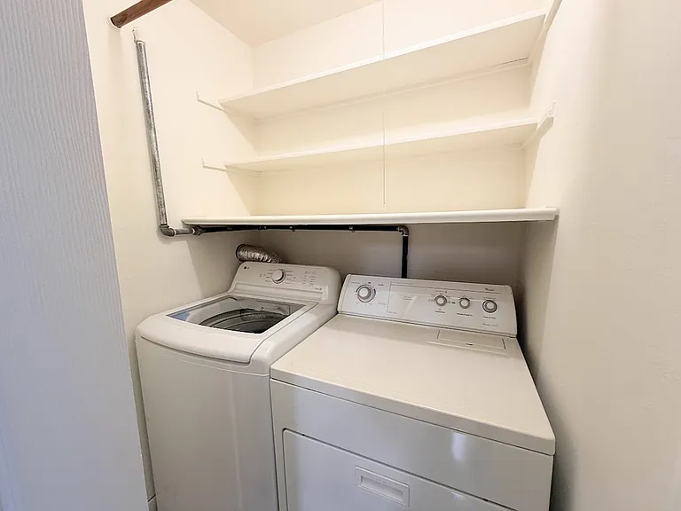 7101 Admiralty Ln — Photo 19