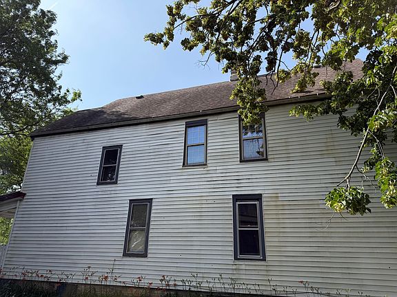 5th image of 2727 N 24th Pl