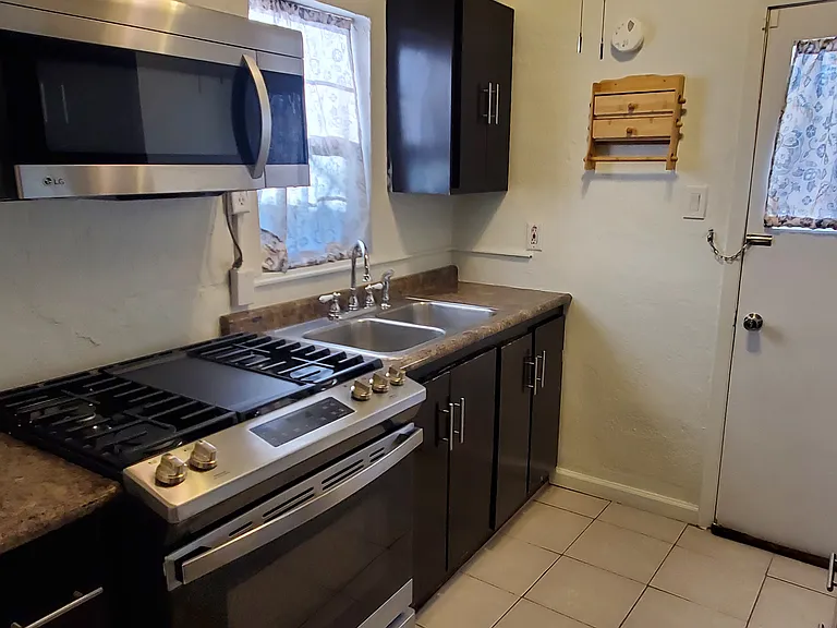3419 Wyoming Ave — Photo 40