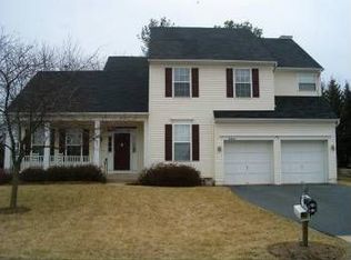 9863 Arrowood Dr, Manassas, VA 20111