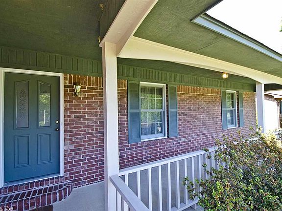 2nd image of 311 Yorkshire Dr