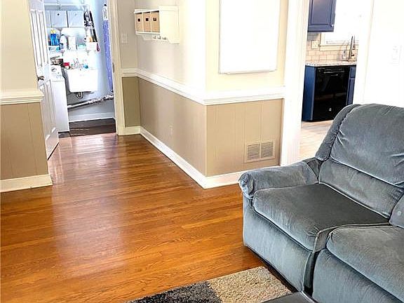 4th image of 10126 Farmleigh Dr