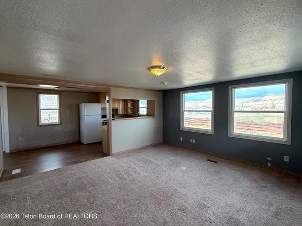 411 W 4th Ave, Labarge, WY 83123