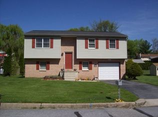 1415 Logan St, Reading, PA 19607