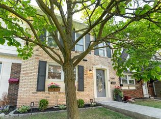 2230 Upper Middle Rd #3, Burlington, ON L7P 2Z9