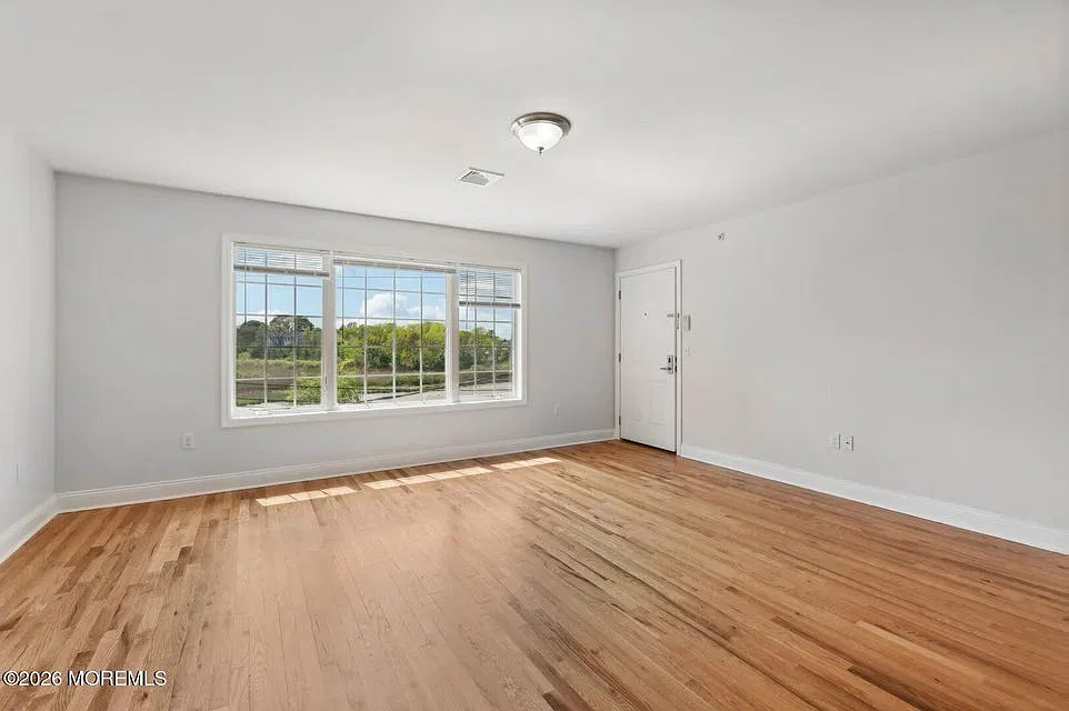 45 Beers St — Photo 4
