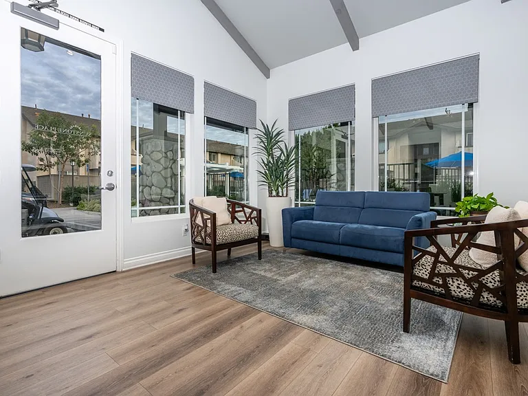 Sunstone Place Apartments — Photo 36