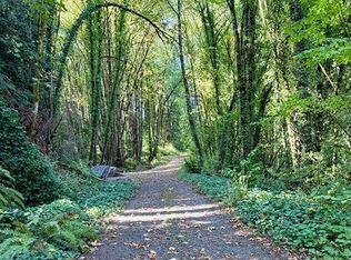 NW Mackay Ave, Portland, OR 97231
