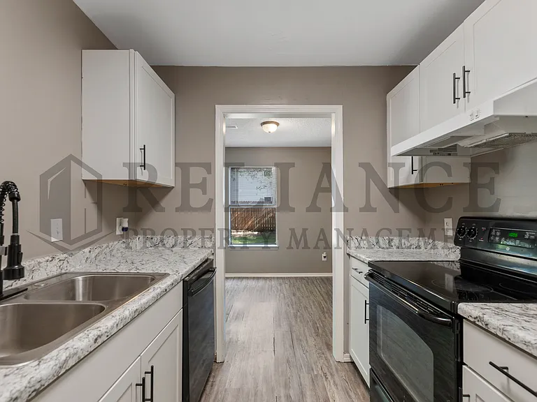 1526 E Fortuna St — Photo 14