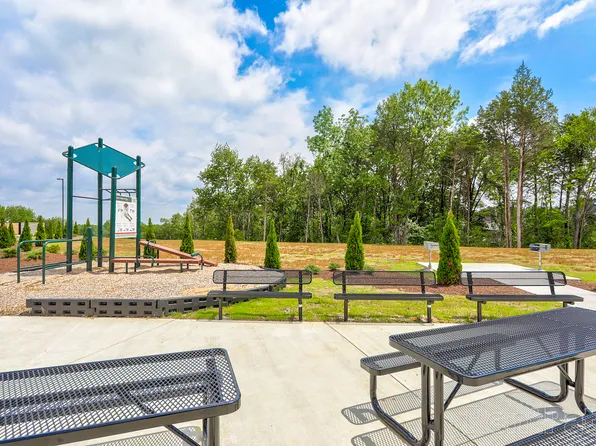 Hummingbird Hill Apartments, 443 Mason Tucker Dr #9edfe50ee, Smyrna, TN 37167
