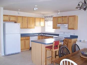 3rd image of 57 Old Farm Holw
