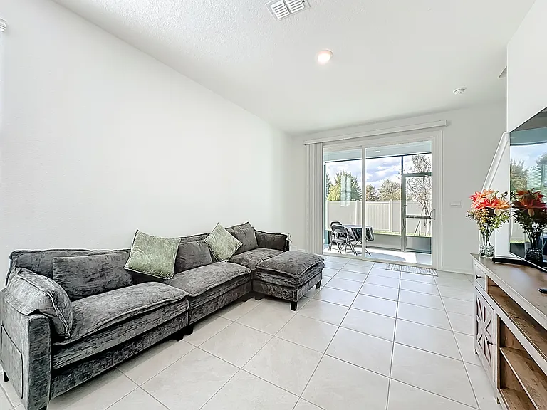 53 Palmones St — Photo 11