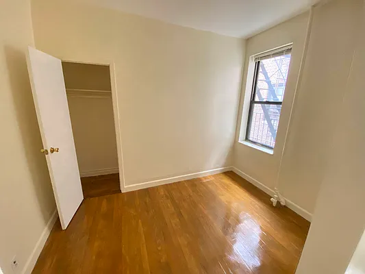 Rented by Tri Boro Terrace Realty | media 6