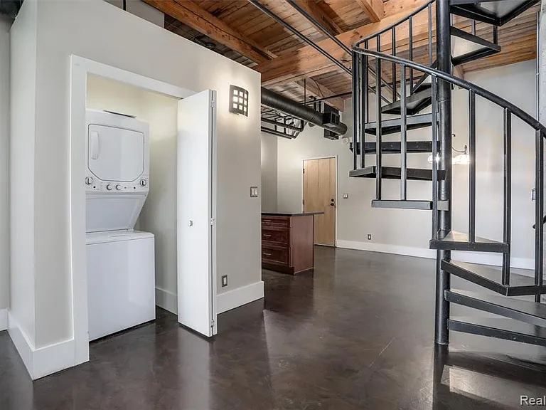 6533 E Jefferson Ave #413W — Photo 15