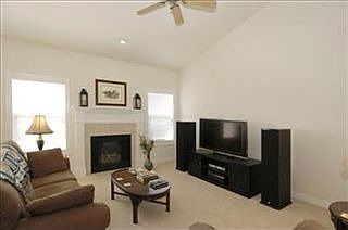 3rd image of 8816 Tamarisk Cir