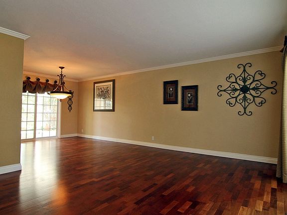 2nd image of 2381 Bradley Ave
