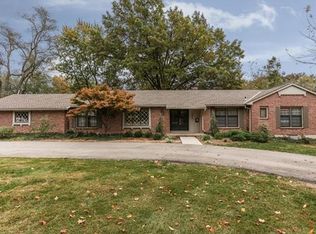 10301 Wenonga Ln, Leawood, KS 66206