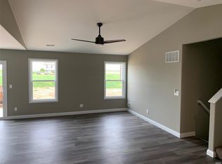 259 Winter Wheat Dr, Wright City, MO 63390
