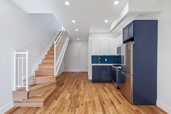 Rented by Douglas Elliman | media 24