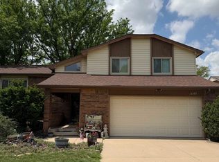 2107 N Murray Cir, Wichita, KS 67212