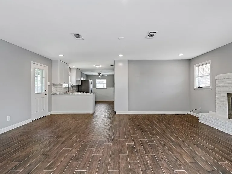 1719 Longhorn Dr — Photo 10